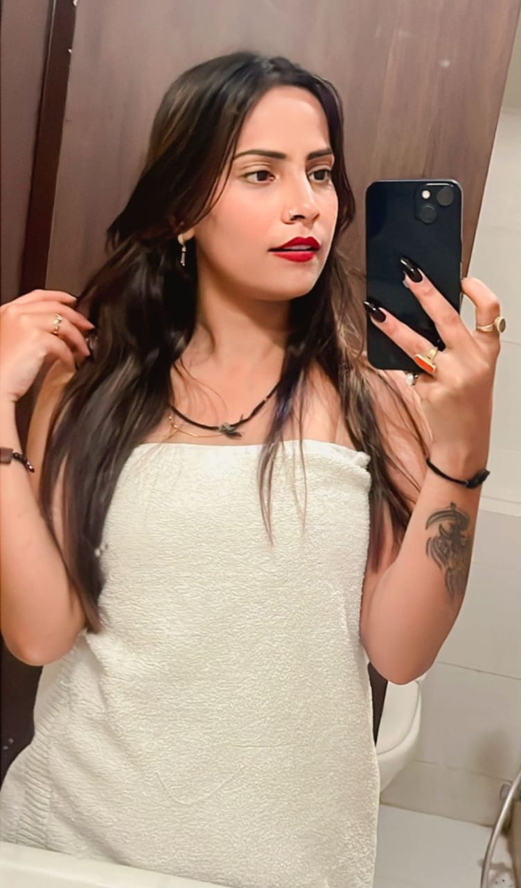 Chennai Airhostess Escort Neha